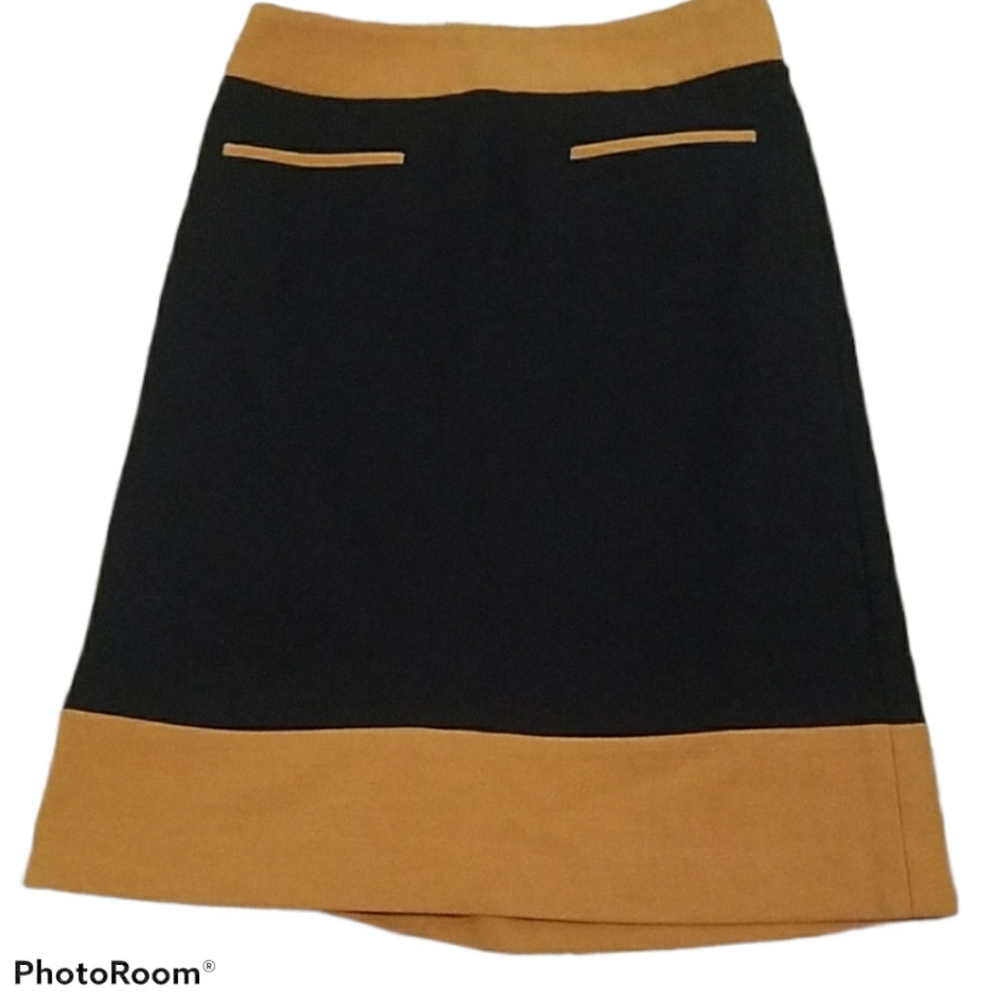 Loft navy blue skirt with a tan trim